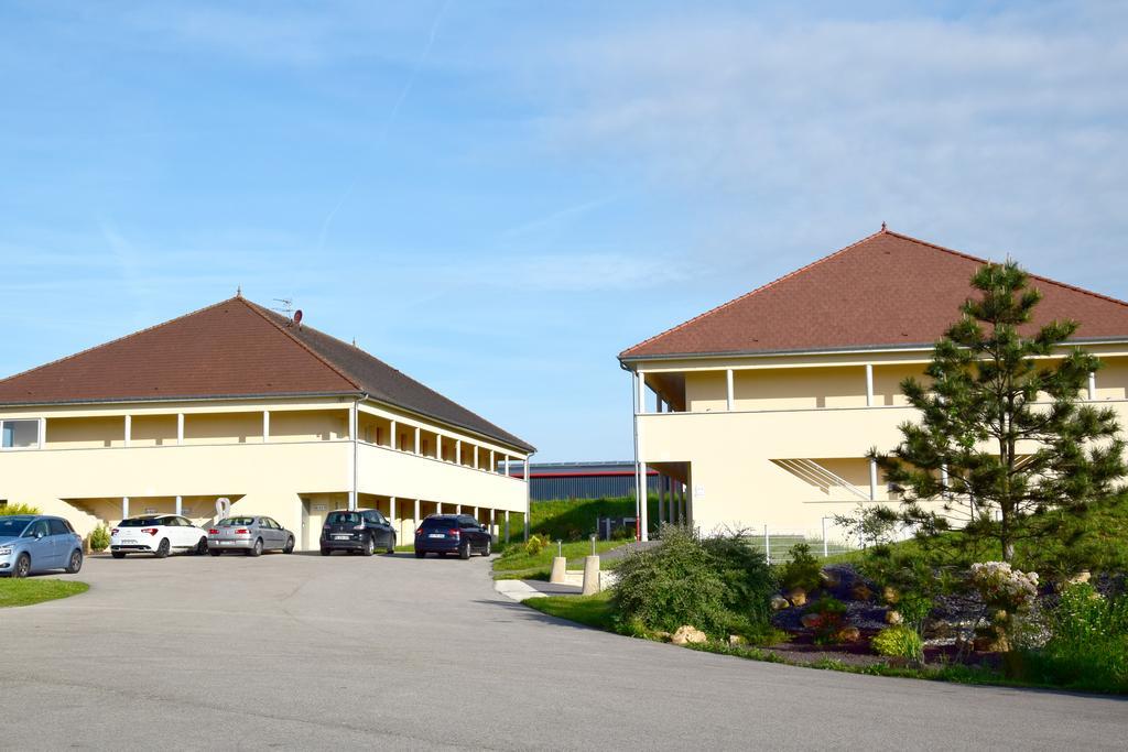 Hotel Logis Des Sources à Créney-près-Troyes Extérieur photo