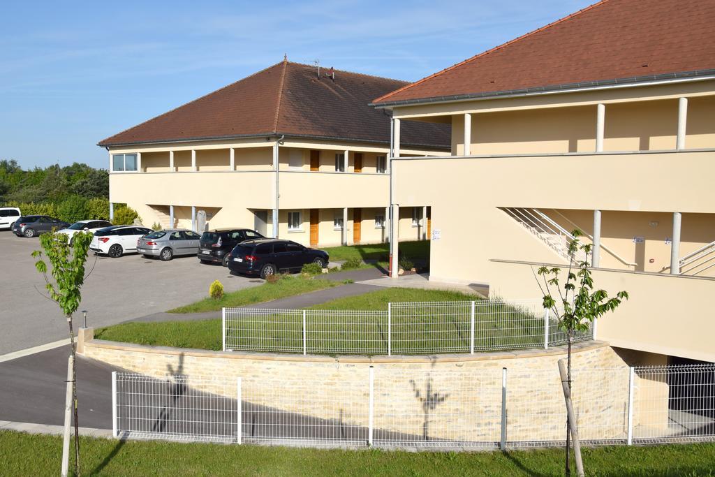 Hotel Logis Des Sources à Créney-près-Troyes Extérieur photo