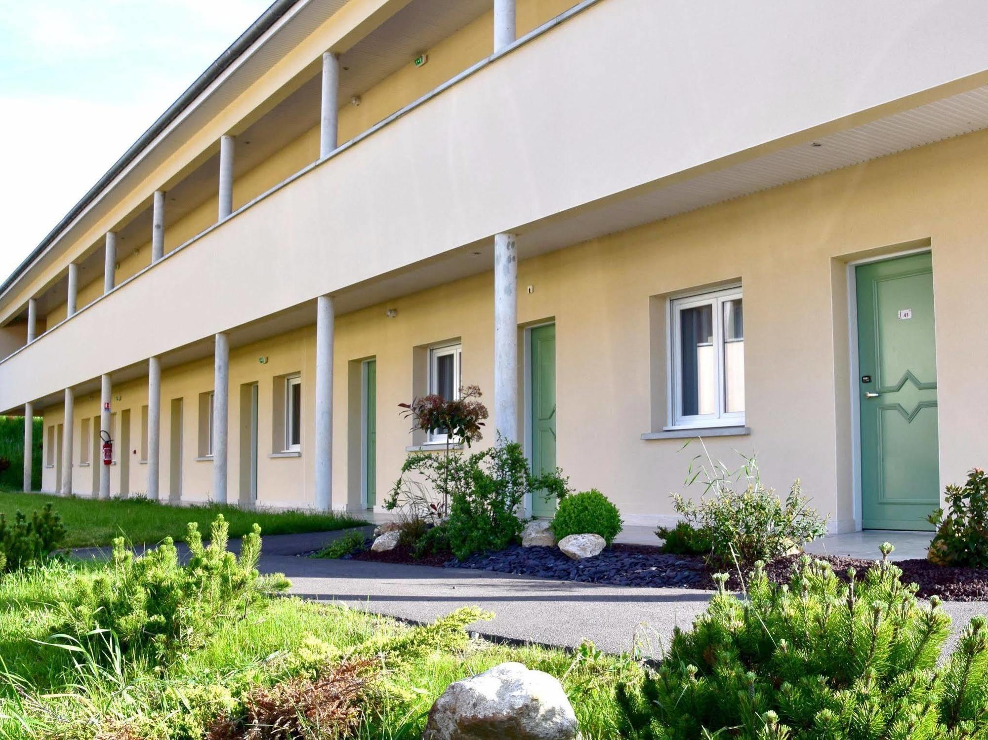 Hotel Logis Des Sources à Créney-près-Troyes Extérieur photo